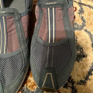 DKNY BLUE SLIP ON SNEAKERS SZ 6.5M